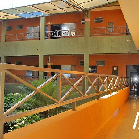 Salata Hotel Centro Jardinópolis Exteriör bild